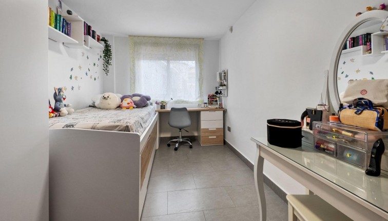 Resale - Chalet - Rojales