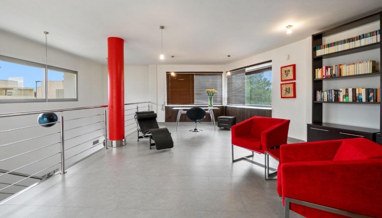 Resale - Chalet - Rojales