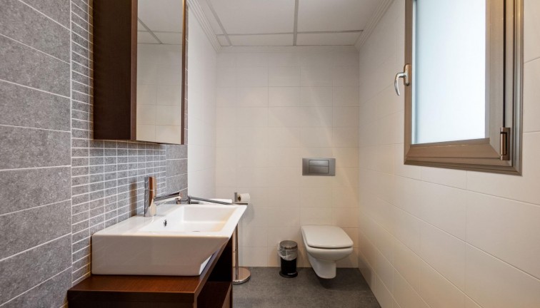 Resale - Chalet - Rojales