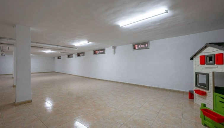 Resale - Chalet - Rojales