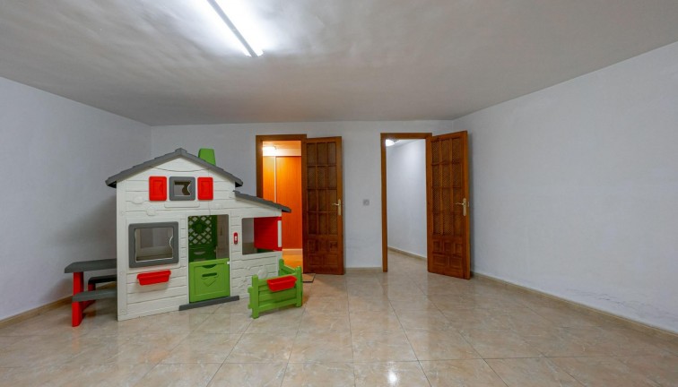 Resale - Chalet - Rojales