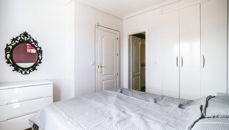 Reventa - Apartamento / piso - Orihuela - Villamartín