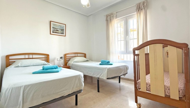 Resale - Apartment - Orihuela Costa - Villamartín