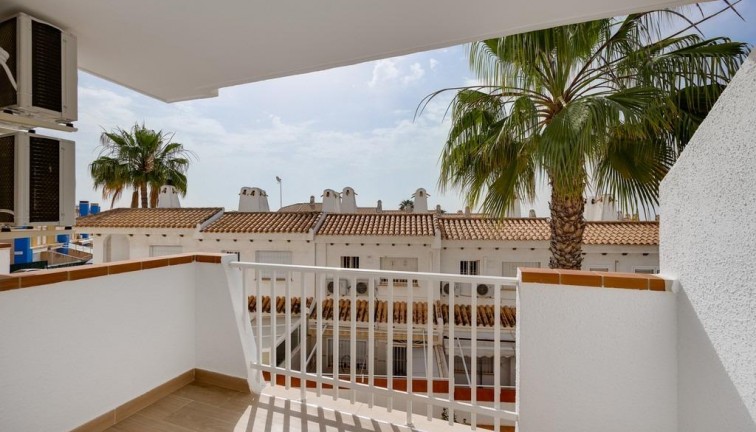 Resale - Apartment - Orihuela Costa - Campoamor