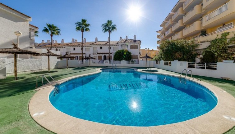 Resale - Apartment - Orihuela Costa - Campoamor