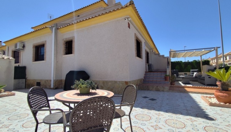 Resale - Chalet - Villamartín