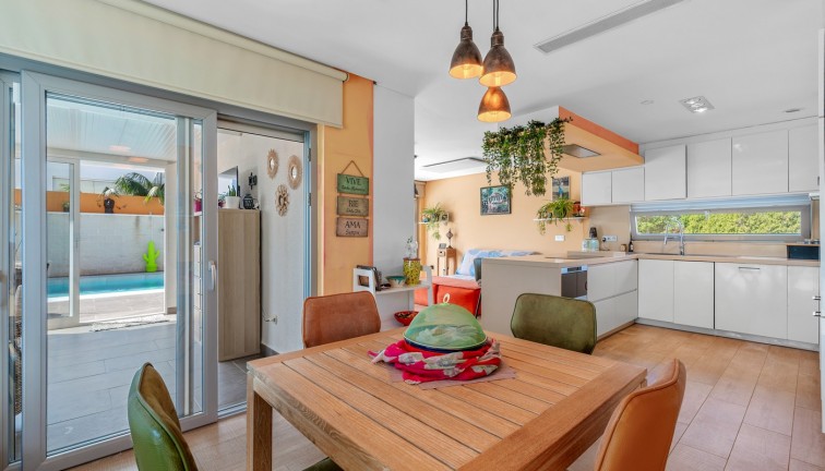 Resale - Chalet - Benijofar