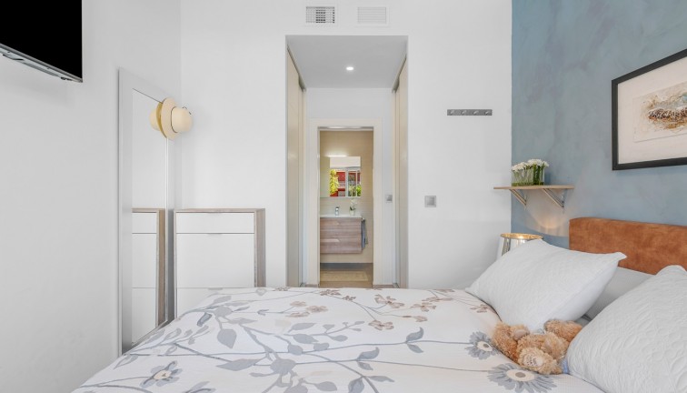 Reventa - Casa adosada - Formentera del Segura