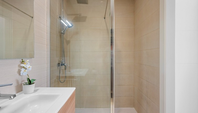 Reventa - Casa adosada - Formentera del Segura