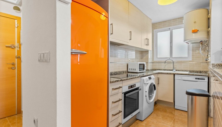 Reventa - Apartamento / piso - Torrevieja