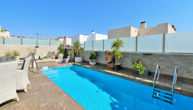 Resale - Chalet - Villamartín