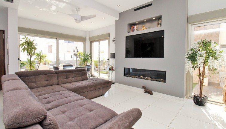 Resale - Chalet - Villamartín