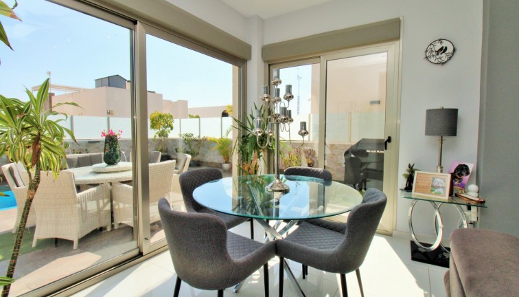 Resale - Chalet - Villamartín