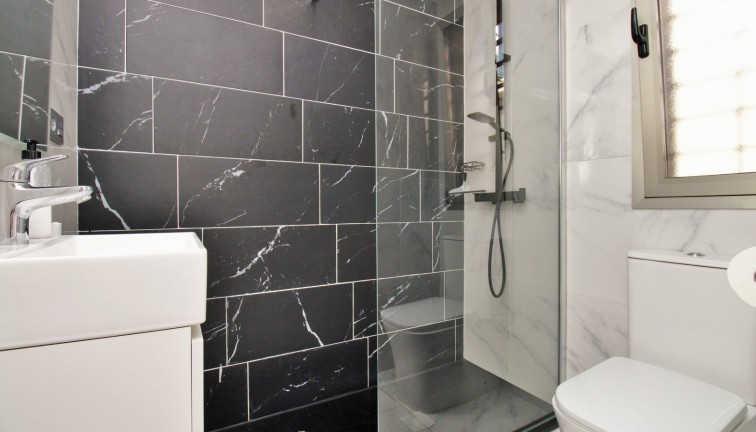 Resale - Chalet - Villamartín