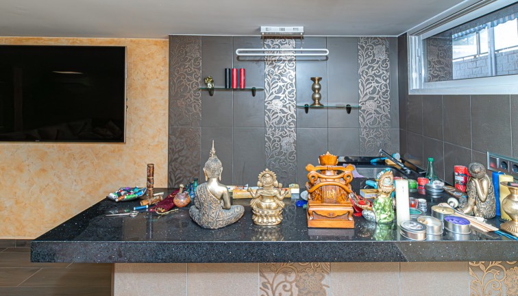 Jälleenmyynti - Erillistalo - La Mata - LA MATA