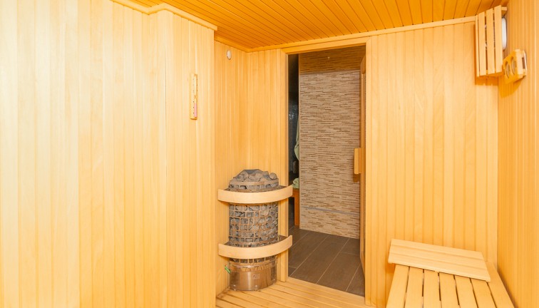 Jälleenmyynti - Erillistalo - La Mata - LA MATA