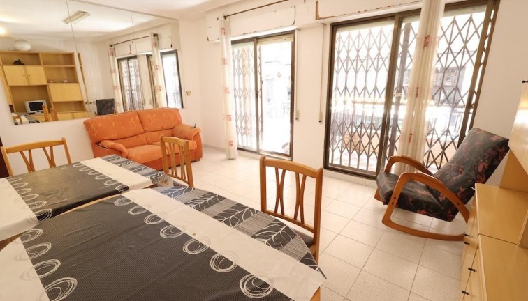 Resale - Apartment - Torrevieja - Playa del Cura