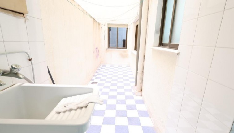 Resale - Apartment - Torrevieja - Playa del Cura