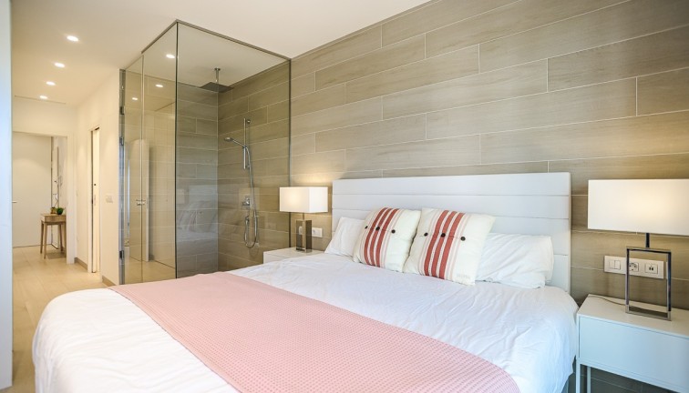 Resale - Apartment - Las Colinas