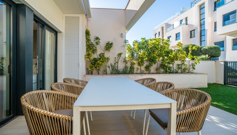 Resale - Apartment - Las Colinas