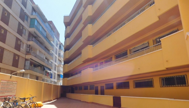 Reventa - Apartamento / piso - Torrevieja
