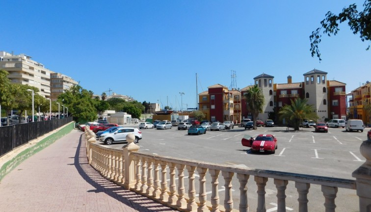 Reventa - Apartamento / piso - Torrevieja