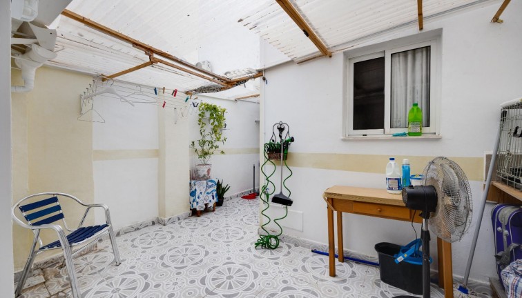 Återförsäljning - Lägenhet - Torrevieja