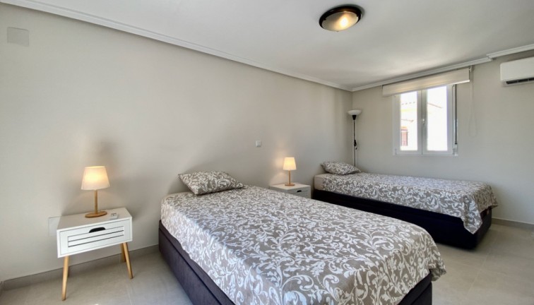 Reventa - Casa adosada - Orihuela Costa - Playa Flamenca