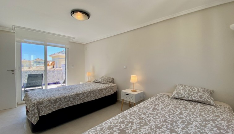 Reventa - Casa adosada - Orihuela Costa - Playa Flamenca