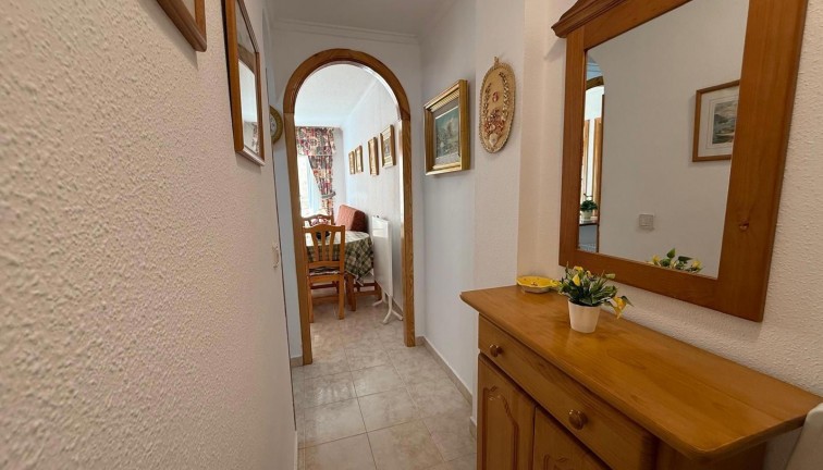 Återförsäljning - Lägenhet - Torrevieja