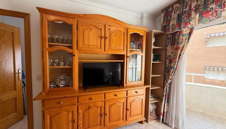 Återförsäljning - Lägenhet - Torrevieja