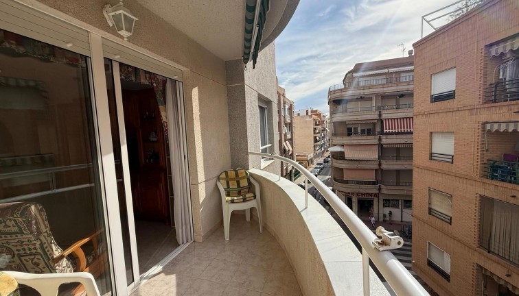Återförsäljning - Lägenhet - Torrevieja