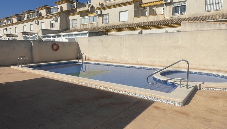 Återförsäljning - Parhus/Radhus - Daya Nueva