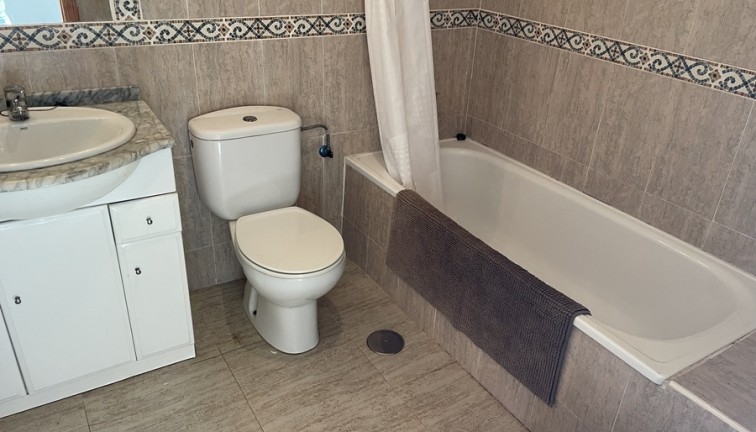 Återförsäljning - Parhus/Radhus - Daya Nueva