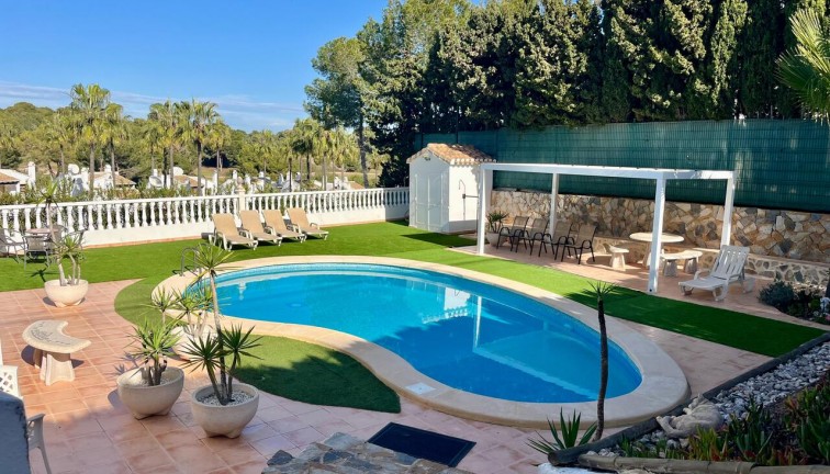 Resale - Chalet - Villamartín