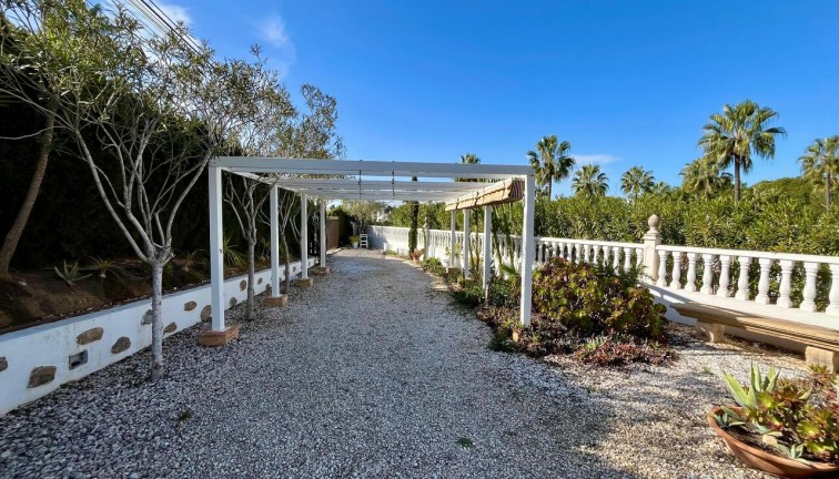 Resale - Chalet - Villamartín