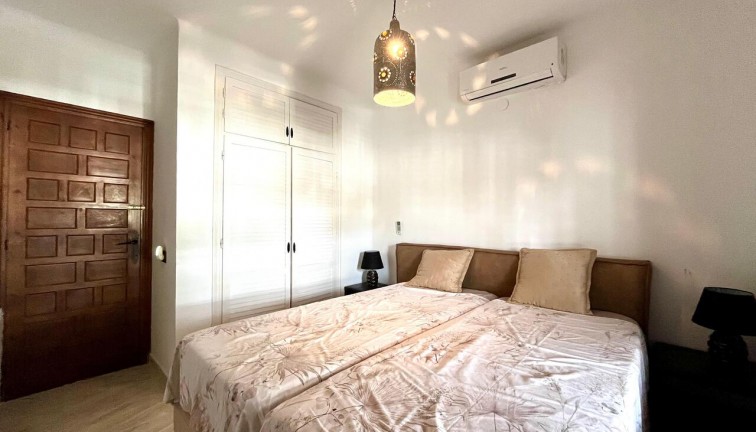 Resale - Chalet - Villamartín