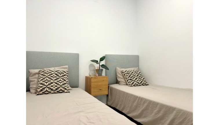 Reventa - Apartamento / piso - Torrevieja - Playa del Cura