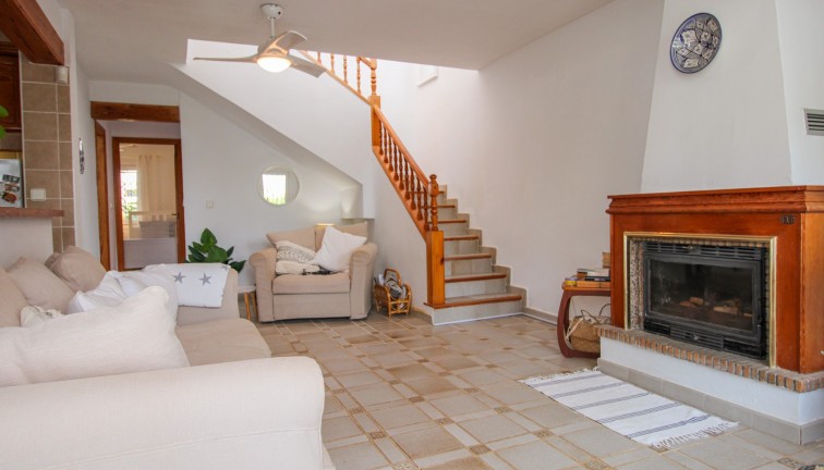 Resale - Semi-Detached - Villamartín