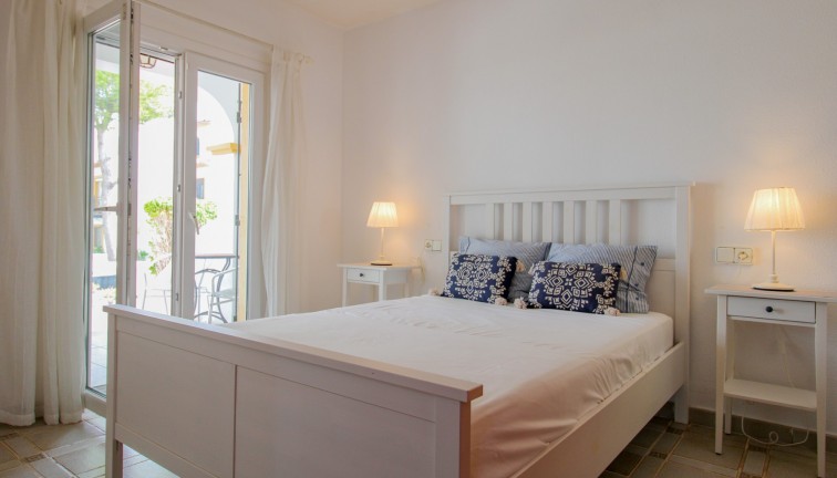 Resale - Semi-Detached - Villamartín