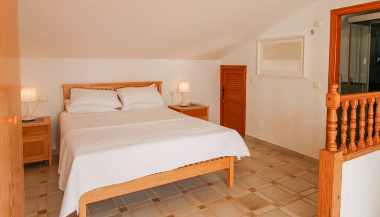 Resale - Semi-Detached - Villamartín