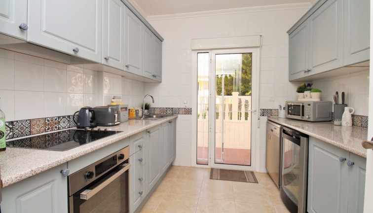 Resale - Chalet - Villamartín