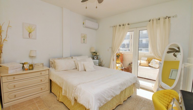 Resale - Chalet - Villamartín