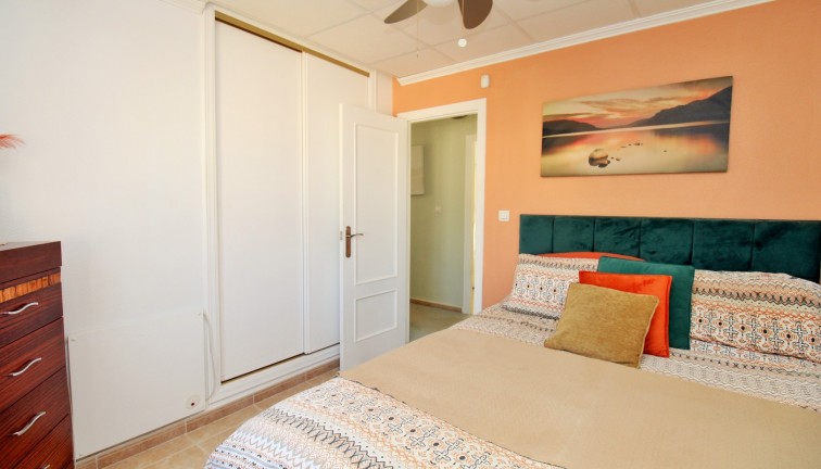 Resale - Chalet - Villamartín