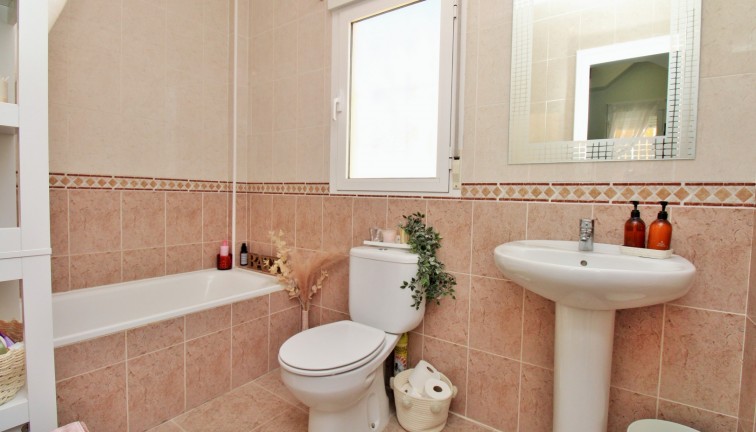 Resale - Chalet - Villamartín