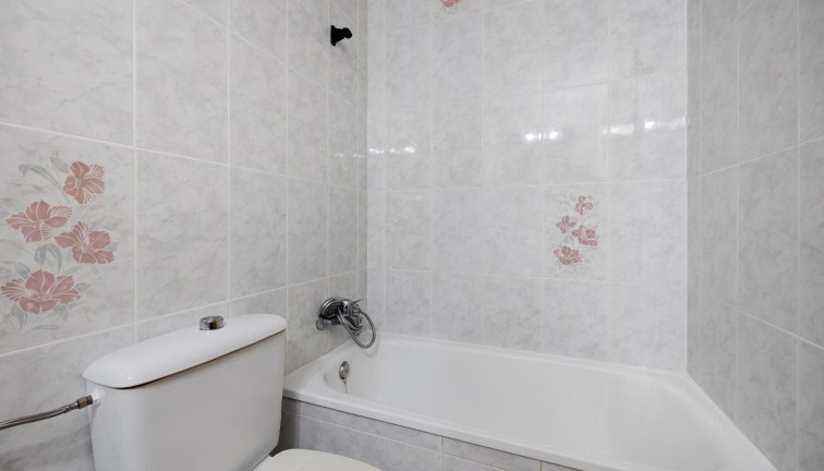 Återförsäljning - Lägenhet - Torrevieja - Acequion