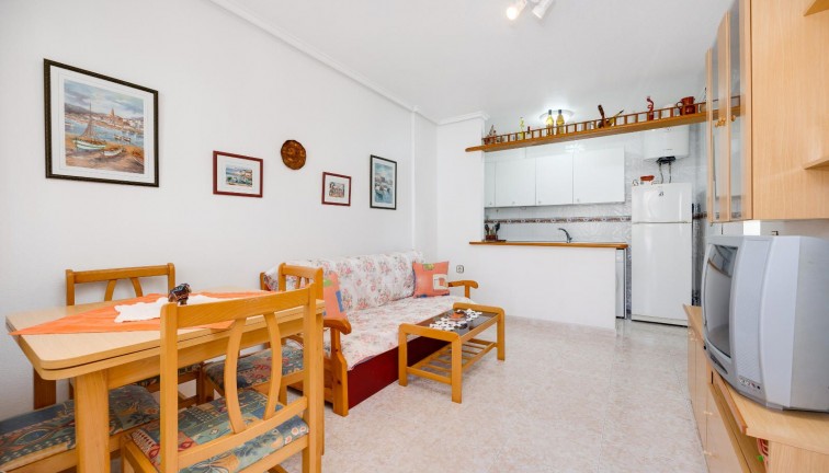 Resale - Bungalow - Torrevieja