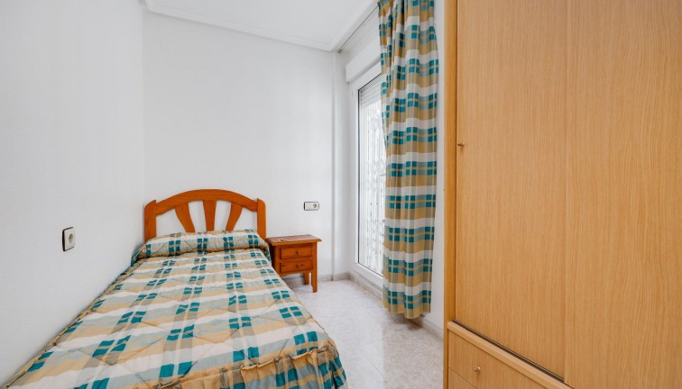 Resale - Bungalow - Torrevieja