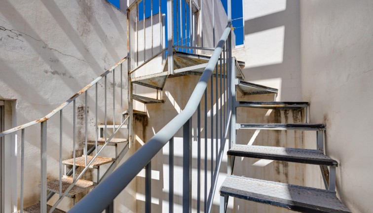 Resale - Bungalow - Torrevieja