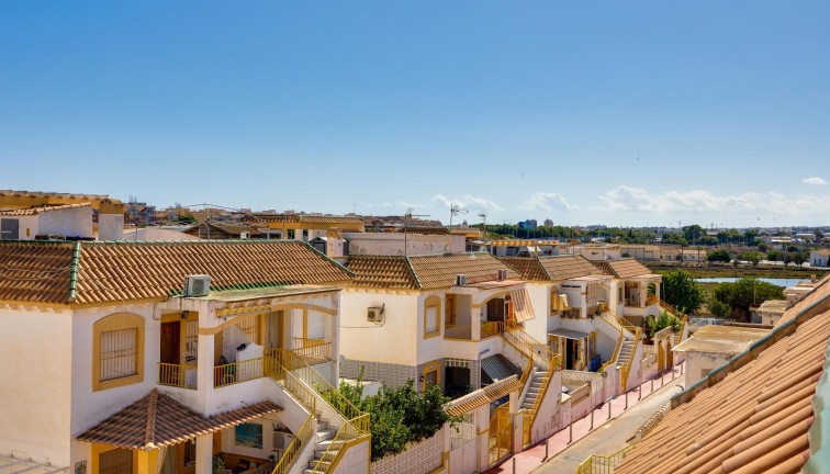 Resale - Bungalow - Torrevieja